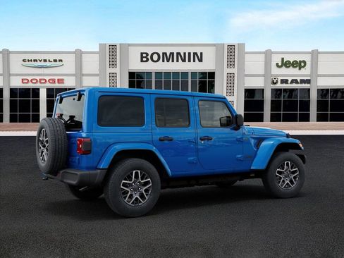 New 2025 Jeep Wrangler Unlimited Sahara AWD/4WD image 4