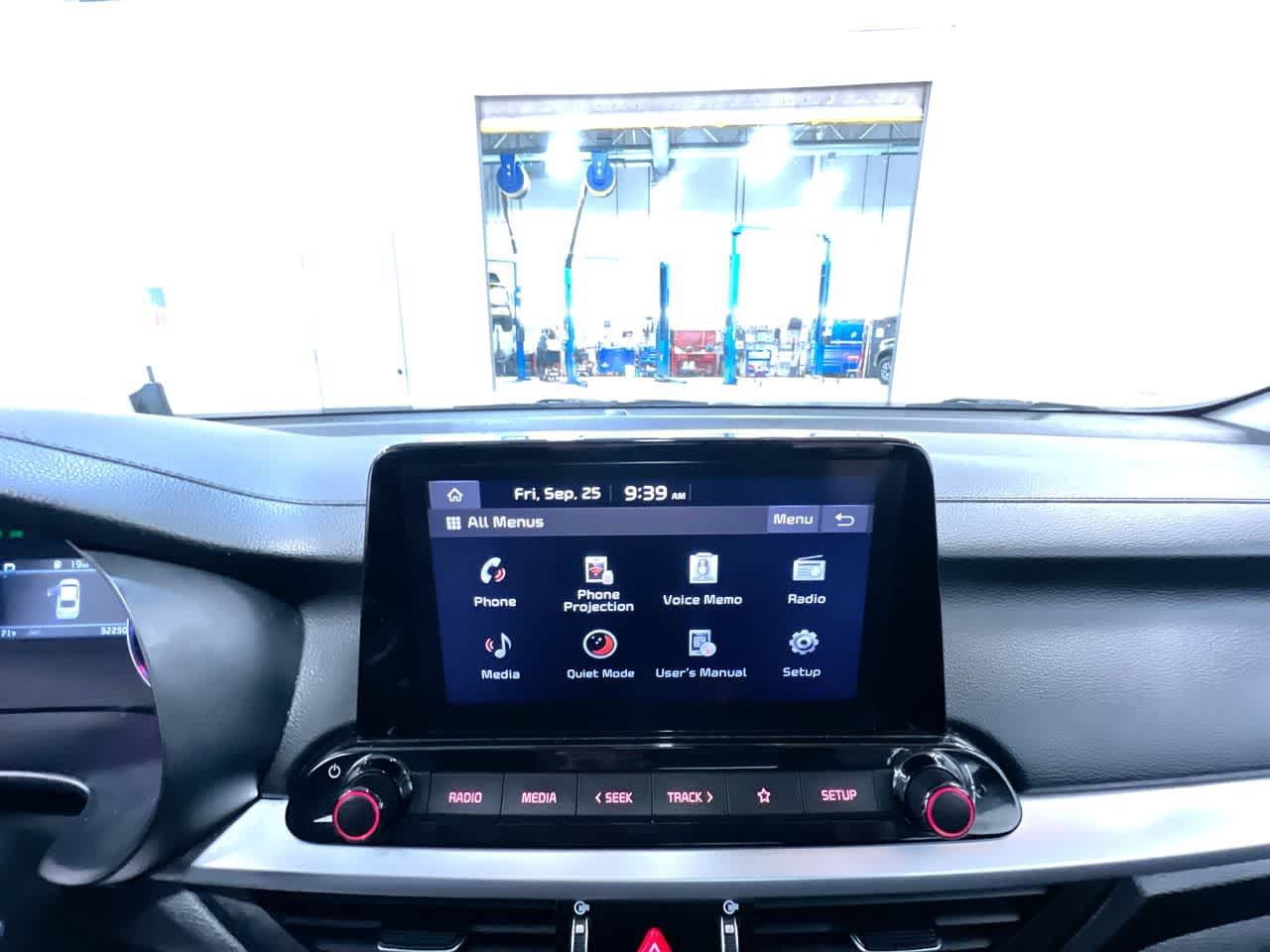 Used 2023 Kia Forte LXS w/ LXS Technology Package FWD image 25