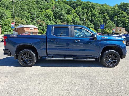 Used 2022 Chevrolet Silverado 1500 LT Trail Boss w/ LT Trail Boss Premium Package AWD/4WD image 7