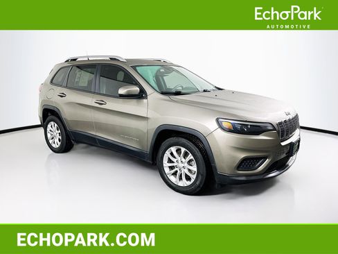 Used 2021 Jeep Cherokee Latitude image 1