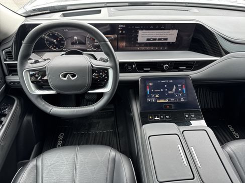 Used 2025 INFINITI QX80 Sensory w/ Exterior Package AWD/4WD image 18