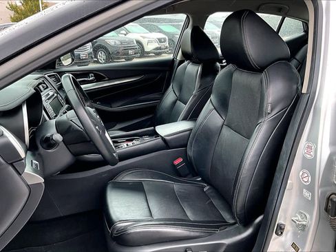 Used 2022 Nissan Maxima SV w/ Floor Mat Group image 14