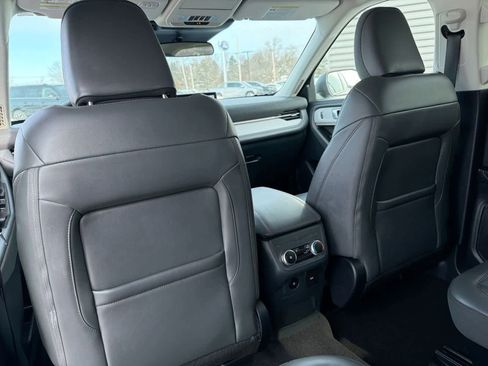 Certified 2025 Ford Explorer Active w/ Active Comfort Package image 18