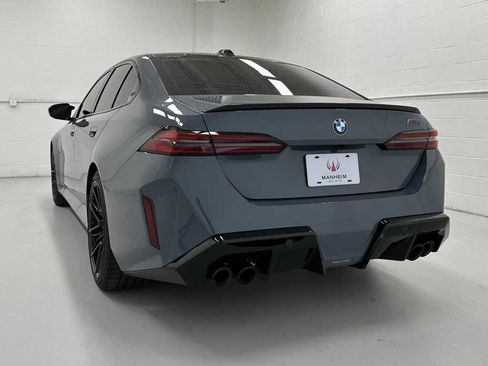 Used 2025 BMW M5 w/ Carbon Package image 8