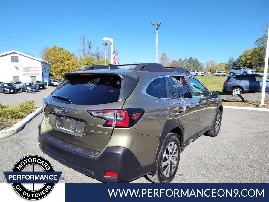 Used 2025 Subaru Outback Premium AWD/4WD image 4