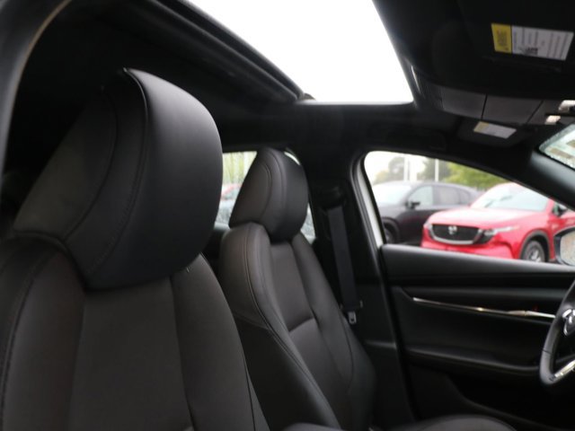 Certified 2026 MAZDA MAZDA3 Hatchback w/Premium Plus Pkg AWD/4WD image 7