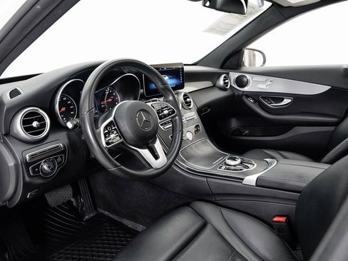Used 2019 Mercedes-Benz C 300 Sedan image 4