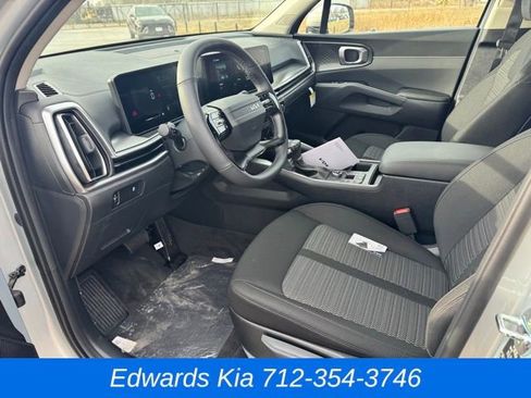 New 2026 Kia Sorento LX image 18