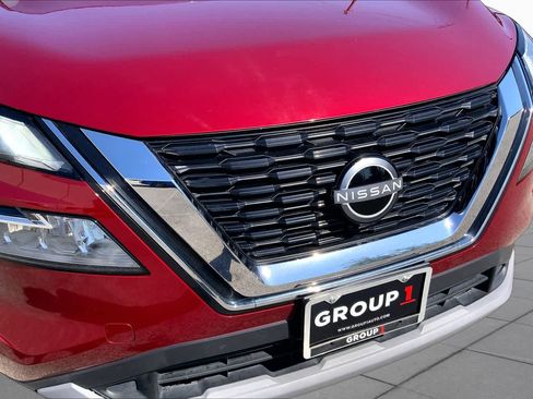 Used 2023 Nissan Rogue SV FWD image 30