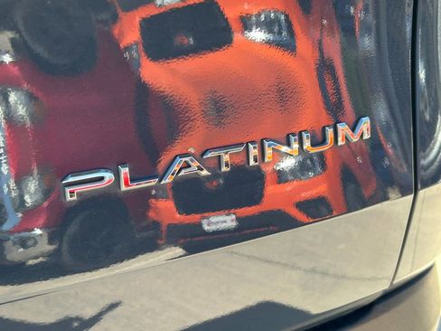 Used 2024 Toyota Grand Highlander AWD Hybrid image 14