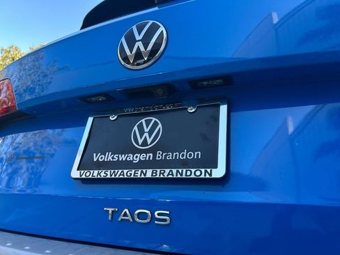 Certified 2023 Volkswagen Taos SE image 46