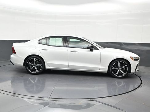 Certified 2024 Volvo S60 B5 Plus FWD image 7