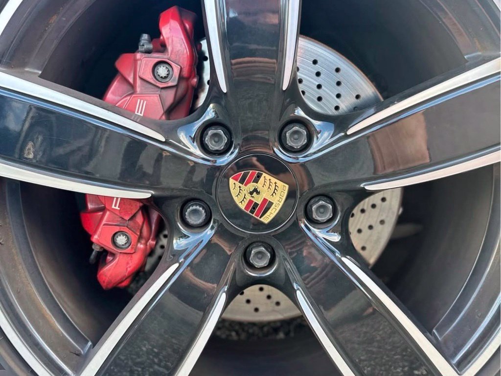 Used 2020 Porsche 718 Cayman S RWD image 25