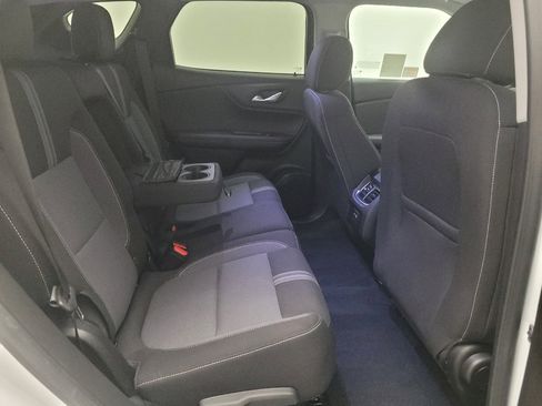 Used 2025 Chevrolet Blazer LT FWD image 19