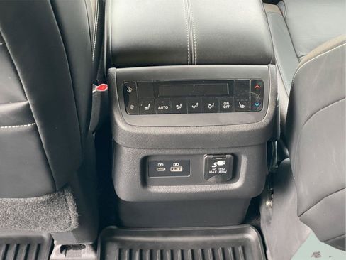 Used 2022 Nissan Pathfinder Platinum w/ Cargo Package AWD/4WD image 20