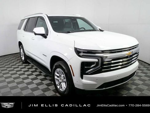 Used 2025 Chevrolet Tahoe LT RWD image 1