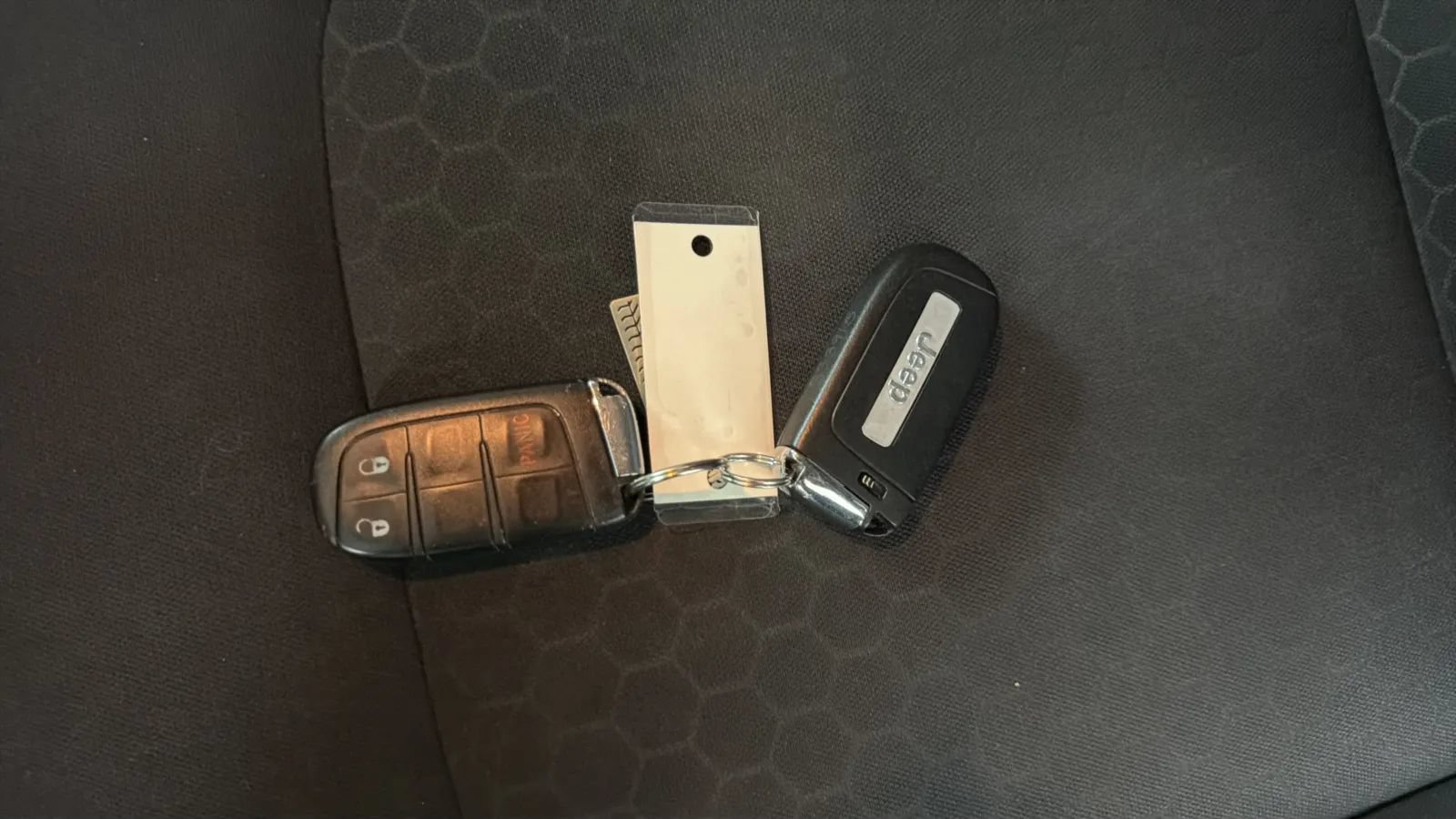 Used 2018 Jeep Compass Sport w/ Tech Group FWD image 30