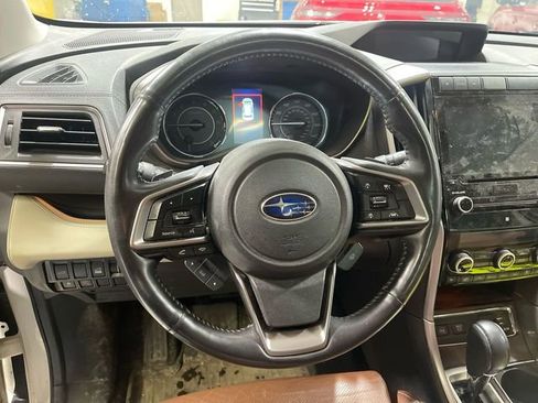 Used 2019 Subaru Ascent Touring w/ Popular Package #3 image 10