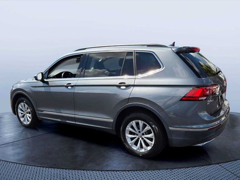 Used 2018 Volkswagen Tiguan SE FWD image 5
