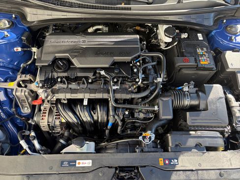 Used 2024 Hyundai Elantra SEL w/ Convenience Package FWD image 31