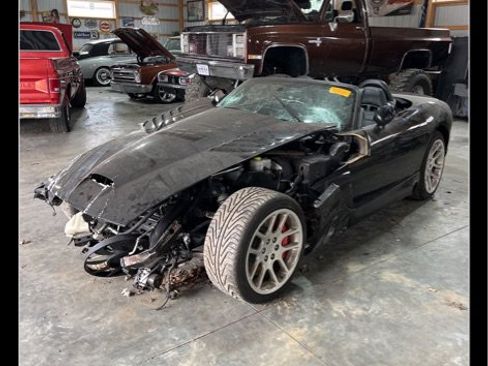 Used 2004 Dodge Viper SRT-10 image 1