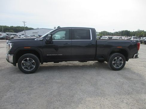 New 2026 GMC Sierra 2500 SLE w/ SLE Value Package; AWD/4WD image 10
