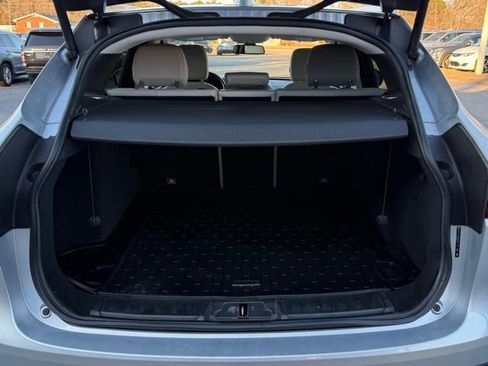 Used 2017 Jaguar F-PACE Prestige image 13