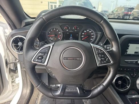 Used 2017 Chevrolet Camaro LT RWD image 22
