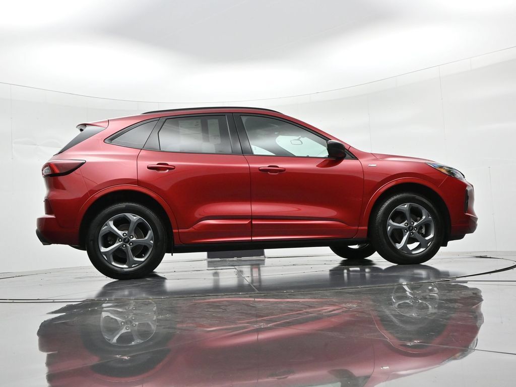 Used 2023 Ford Escape ST-Line w/ Tech Pack #1 AWD/4WD image 22