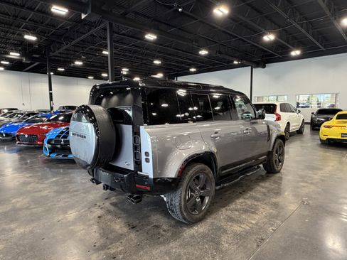 Used 2023 Land Rover Defender 110 X-Dynamic SE AWD/4WD image 2