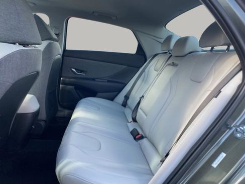 New 2026 Hyundai Elantra Limited FWD image 33