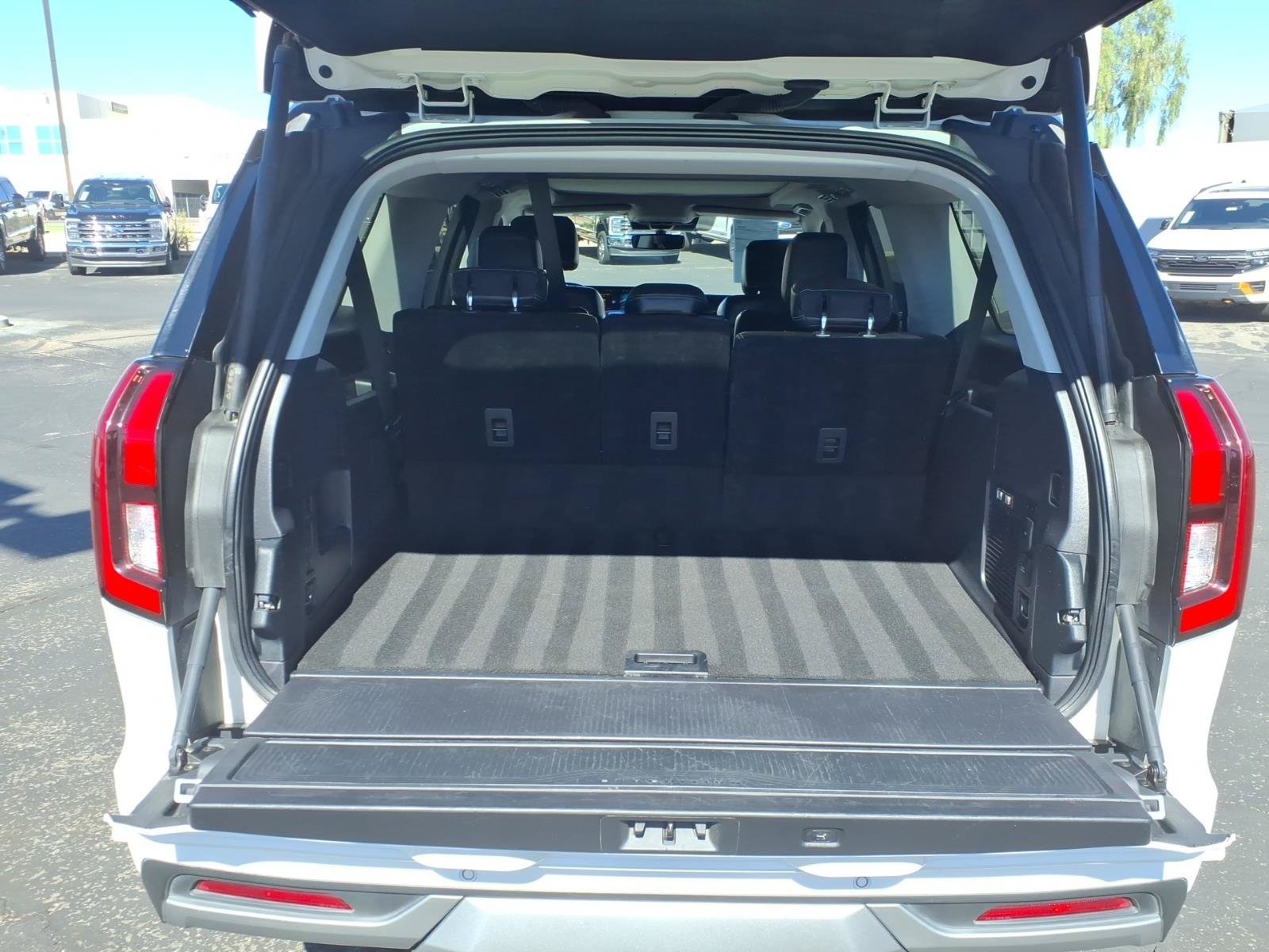 Certified 2025 Ford Expedition Max Platinum AWD/4WD image 16