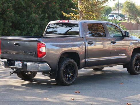 Used 2016 Toyota Tundra SR5 image 6