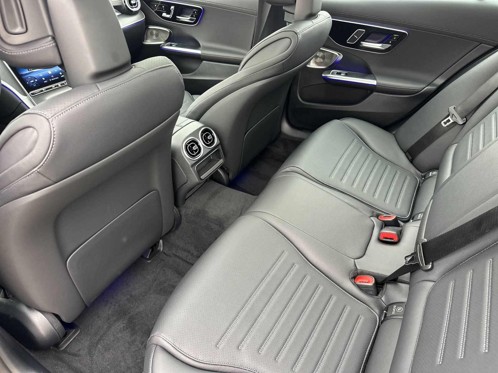 Used 2025 Mercedes-Benz C 300 4MATIC Sedan image 12