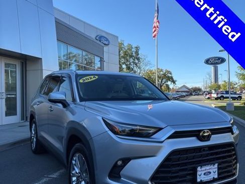 Used 2024 Toyota Grand Highlander Platinum image 9