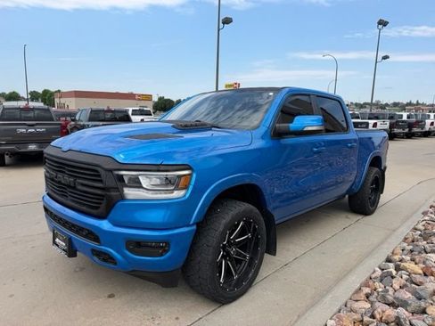 Used 2020 RAM 1500 Laramie w/ Sport Appearance Package AWD/4WD image 3