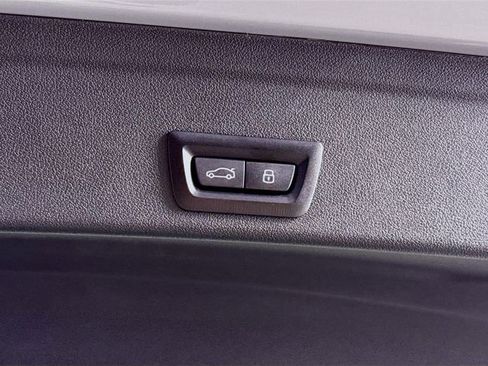 New 2026 BMW X6 xDrive40i w/ Climate Comfort Package image 29