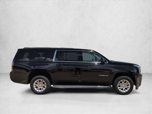 Used 2019 GMC Yukon XL SLT w/ Open Road Package RWD image 4