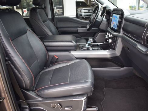 Used 2022 Ford F150 Lariat w/ Equipment Group 502A High image 18