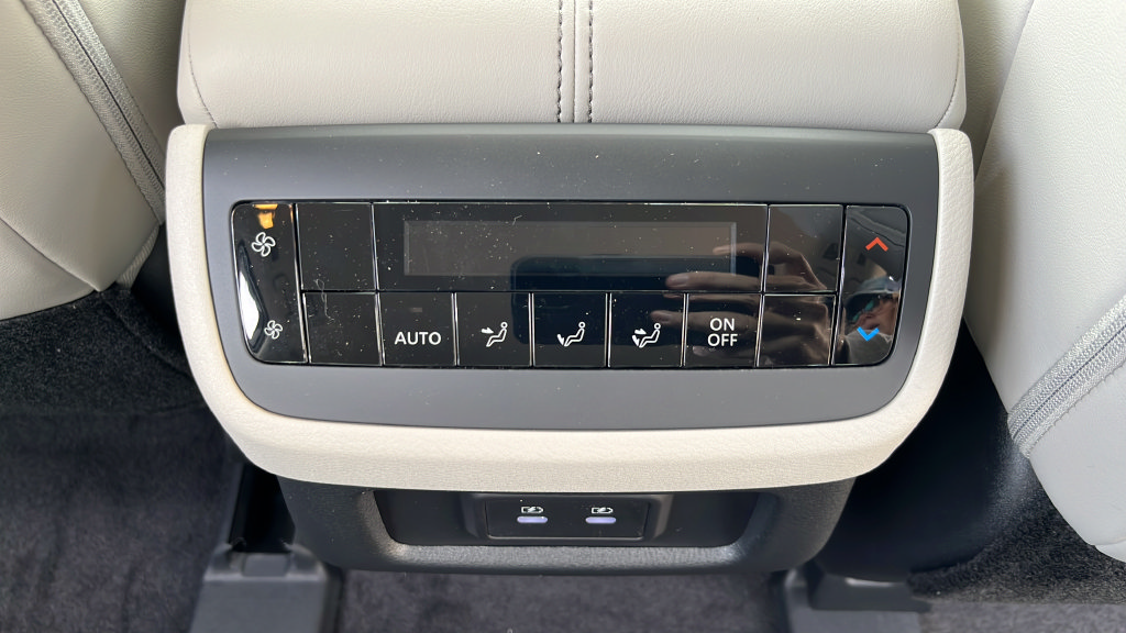 New 2026 Nissan Pathfinder SL AWD/4WD image 26