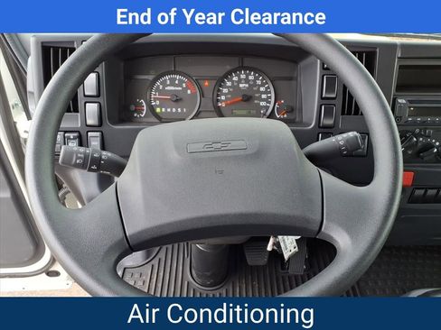 New 2025 Chevrolet Low Cab Forward image 8