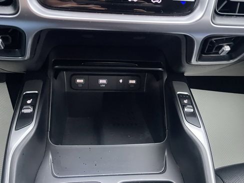 Certified 2023 Kia Sorento EX image 36