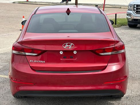Used 2018 Hyundai Elantra SEL FWD image 5