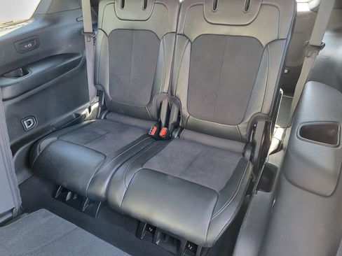 Used 2024 Jeep Grand Cherokee L Laredo image 20