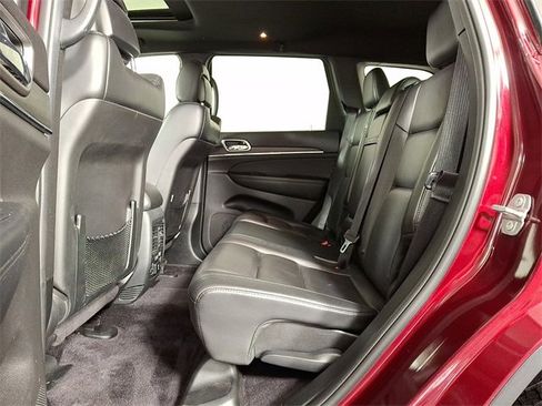 Used 2018 Jeep Grand Cherokee Limited image 12
