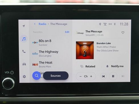 Used 2025 Toyota Camry SE image 22