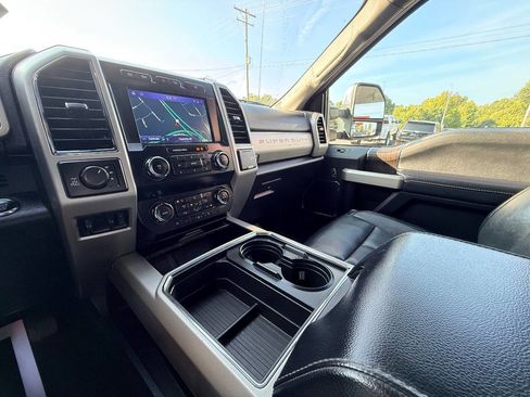 Used 2020 Ford F250 Lariat w/ Lariat Ultimate Package image 33