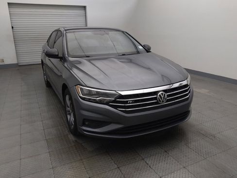 Used 2019 Volkswagen Jetta R-Line FWD image 14
