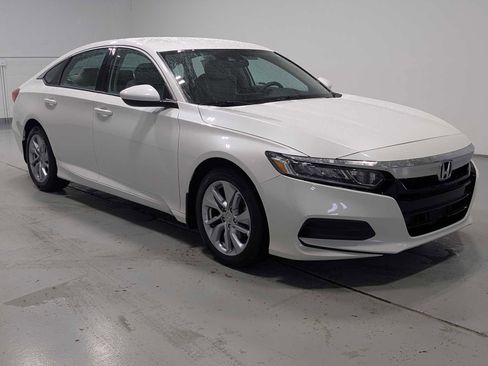 Used 2018 Honda Accord LX image 6