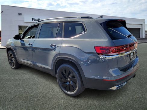 New 2026 Volkswagen Atlas SE FWD image 4